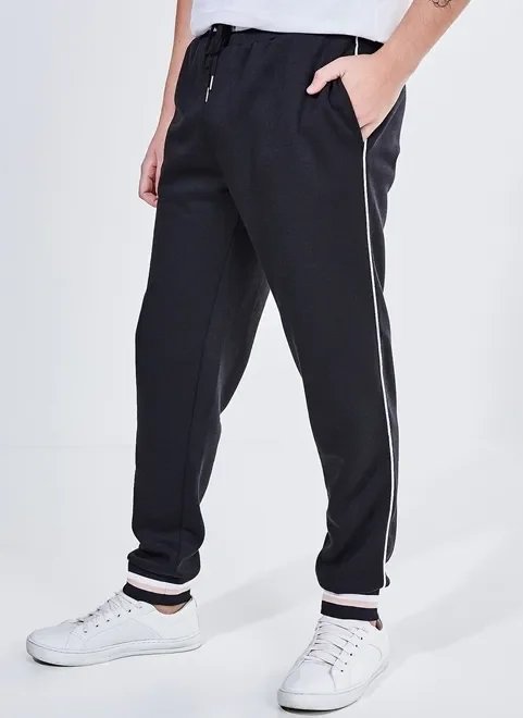 calça em malha preta com detalhes calça em malha preta com detalhes