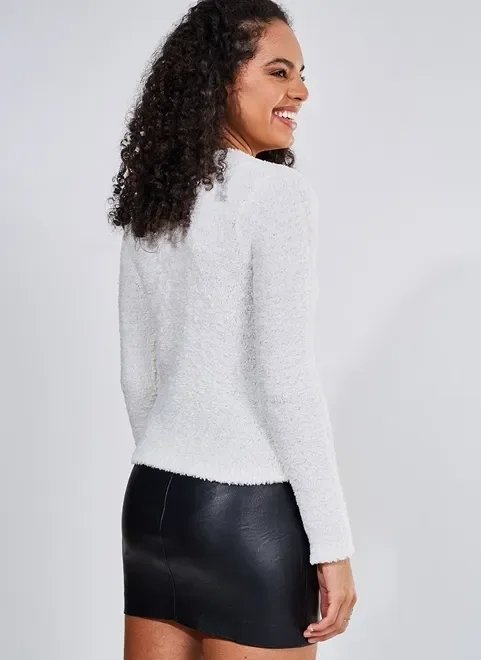 blusa pelinhos gola v em tricô blusa pelinhos gola v em tricô