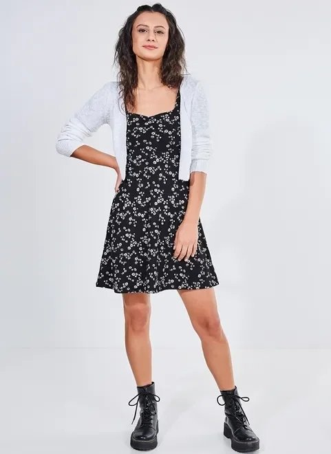 vestido floral com manga bufante vestido floral com manga bufante