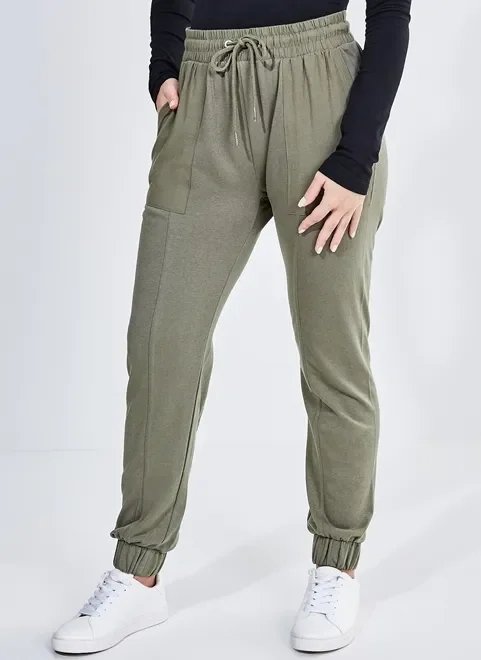 calça jogger em moletom verde militar calça jogger em moletom verde militar