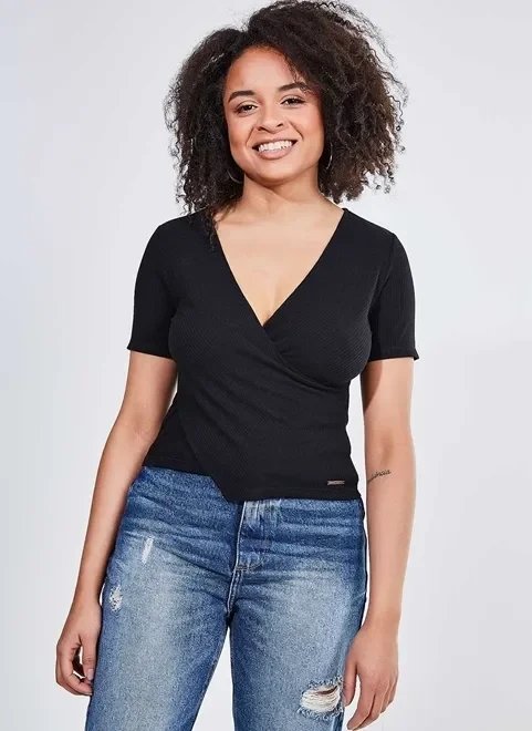 blusa manga curta canelada transpassada blusa manga curta canelada transpassada