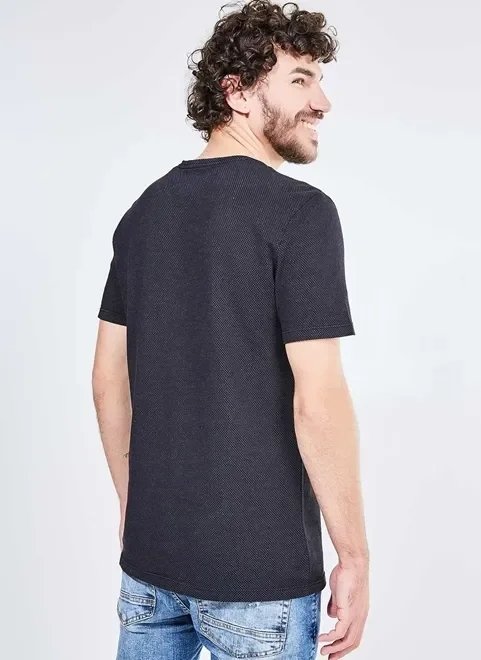 camiseta em malha texturizada camiseta em malha texturizada