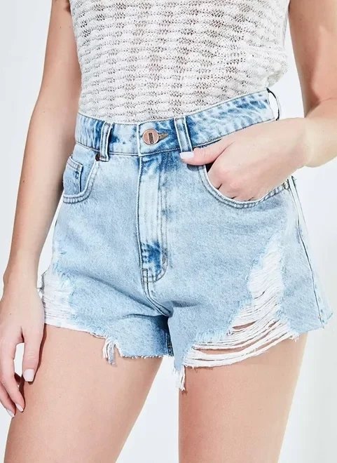 short hot pants em jeans claro short hot pants em jeans claro