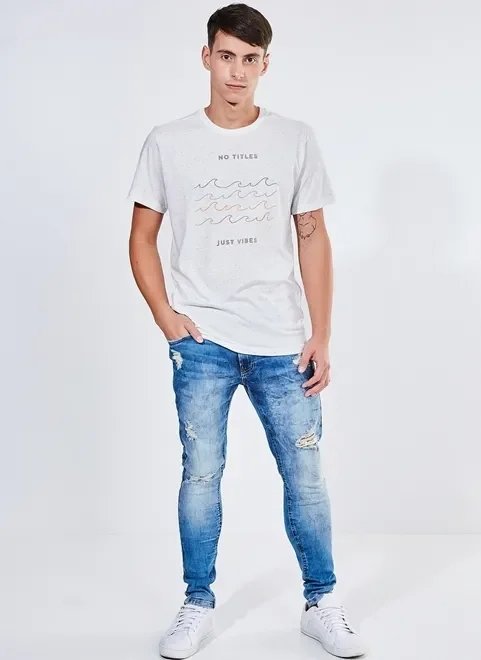 camiseta estampa flocada em malha botonê camiseta estampa flocada em malha botonê
