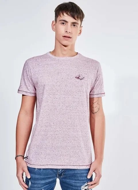 camiseta em malha botonê com estampa localizada camiseta em malha botonê com estampa localizada