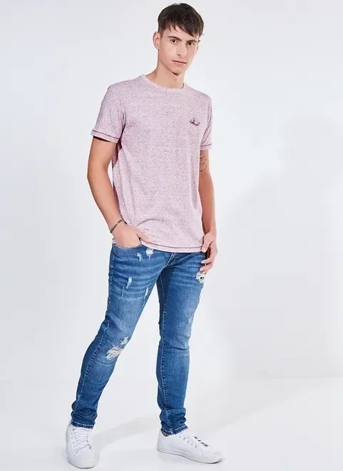 camiseta em malha botonê com estampa localizada camiseta em malha botonê com estampa localizada