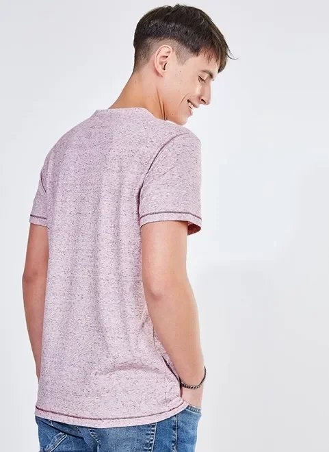 camiseta em malha botonê com estampa localizada camiseta em malha botonê com estampa localizada