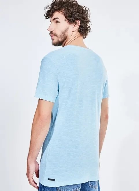 camiseta em malha flamê com estampa em silk camiseta em malha flamê com estampa em silk