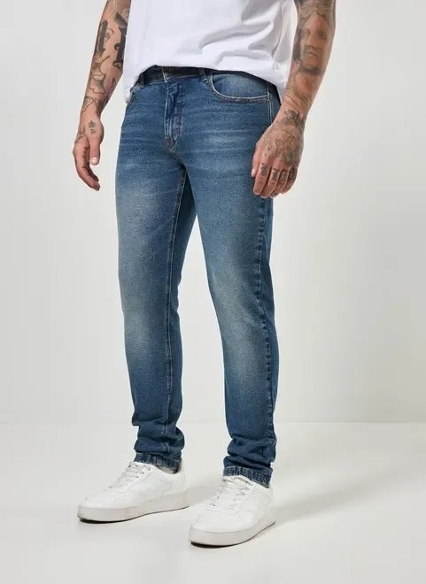 calça skinny em jeans escuro calça skinny em jeans escuro