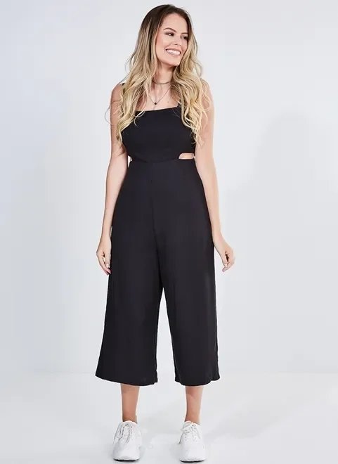 macacão midi com aberturas na cintura macacão midi com aberturas na cintura