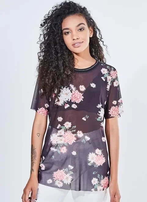 camiseta alongada em tule transparente camiseta alongada em tule transparente