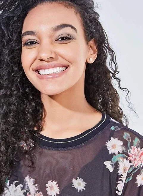 camiseta alongada em tule transparente camiseta alongada em tule transparente