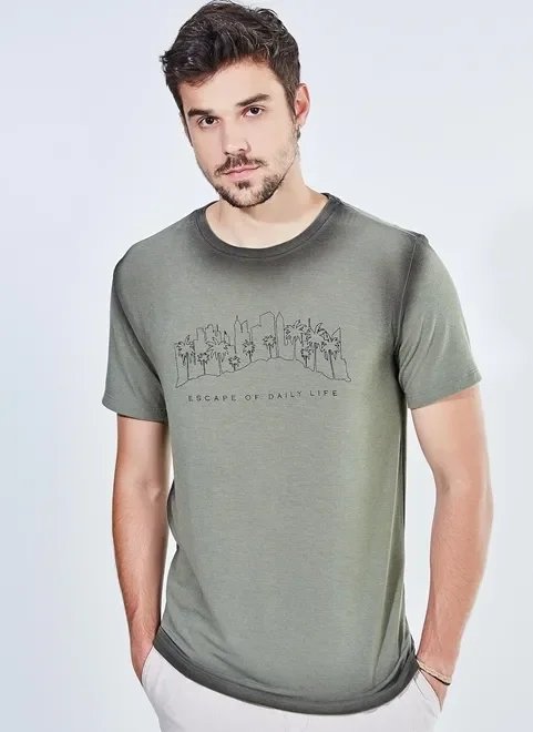 camiseta estampada lettering verde camiseta estampada lettering verde