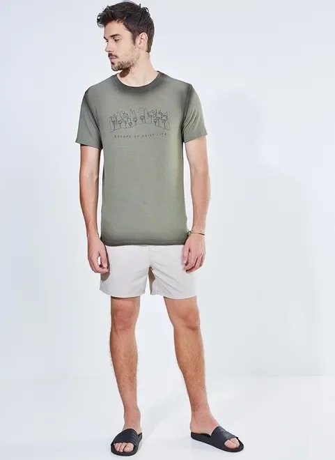 camiseta estampada lettering verde camiseta estampada lettering verde