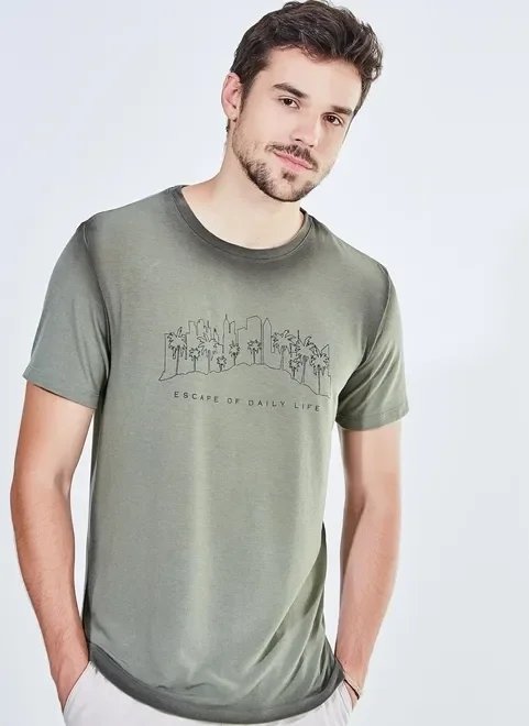 camiseta estampada lettering verde camiseta estampada lettering verde