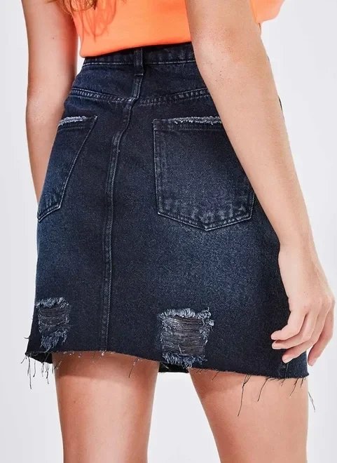 saia jeans cintura alta com puídos saia jeans cintura alta com puídos