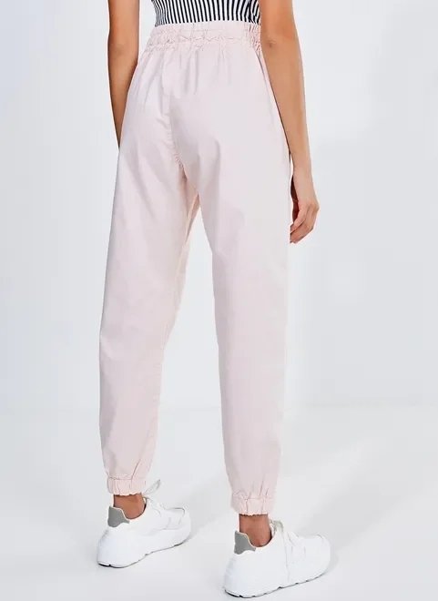 calça jogger em sarja rosa calça jogger em sarja rosa