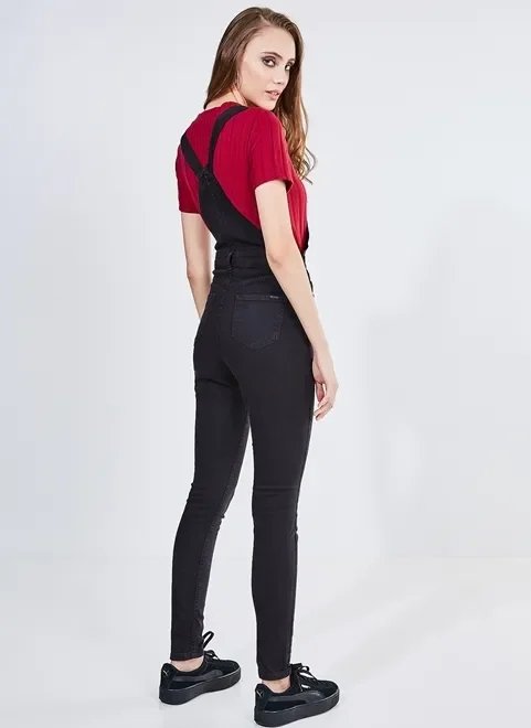 macacão em jeans black macacão em jeans black