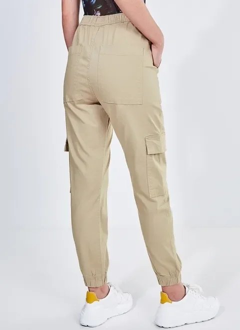 calça cargo em sarja com corrente calça cargo em sarja com corrente