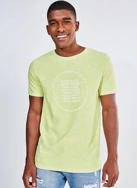 camiseta summer list em malha flamê camiseta summer list em malha flamê