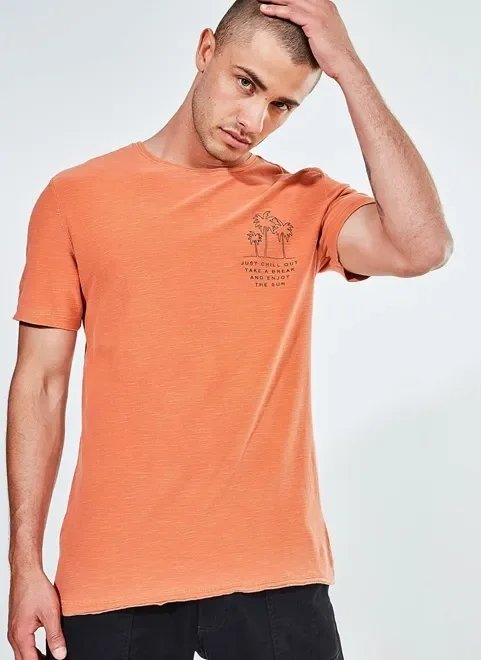 camiseta alongada just chill camiseta alongada just chill