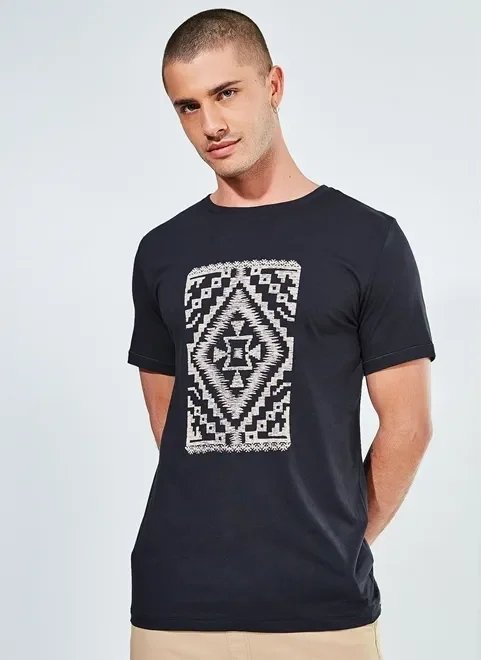 camiseta manga curta estampa étnica camiseta manga curta estampa étnica