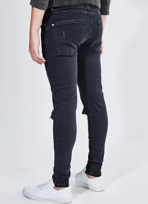 calça super skinny em jeans black com rasgos calça super skinny em jeans black com rasgos