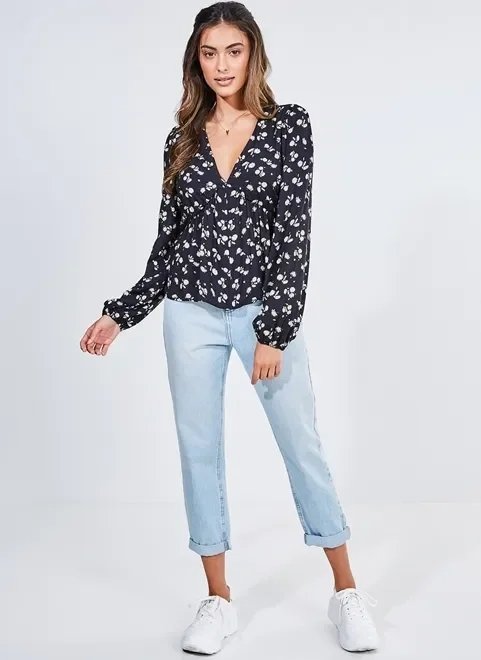 blusa manga longa estampada preta blusa manga longa estampada preta