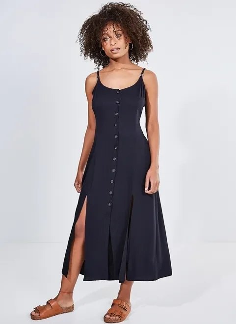 vestido midi evasê com fendas vestido midi evasê com fendas