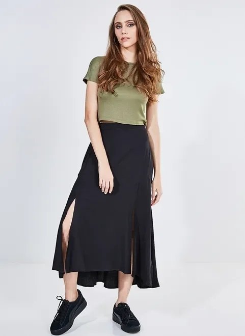 saia midi evasê com fendas saia midi evasê com fendas