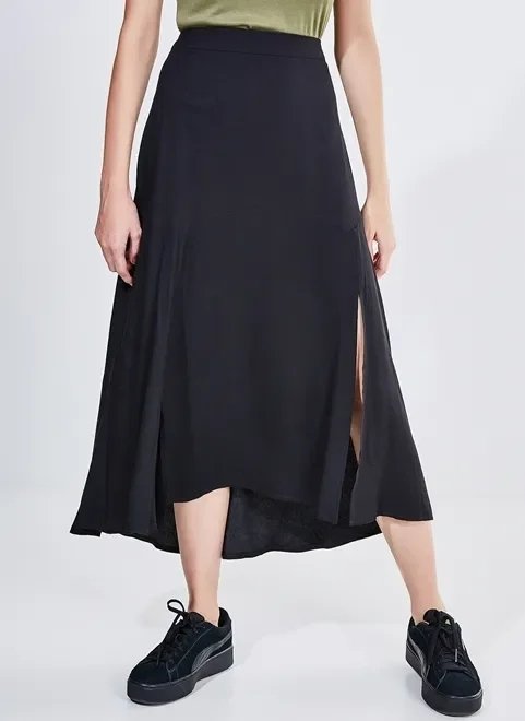 saia midi evasê com fendas saia midi evasê com fendas