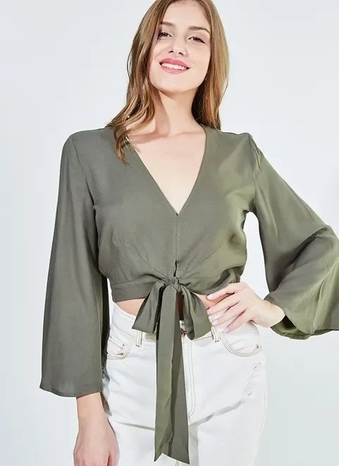 blusa cropped com amarração blusa cropped com amarração