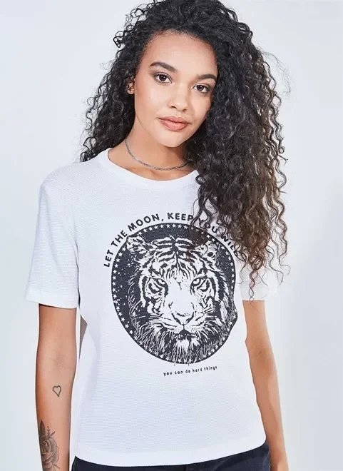 blusa tela estampada off-white blusa tela estampada off-white