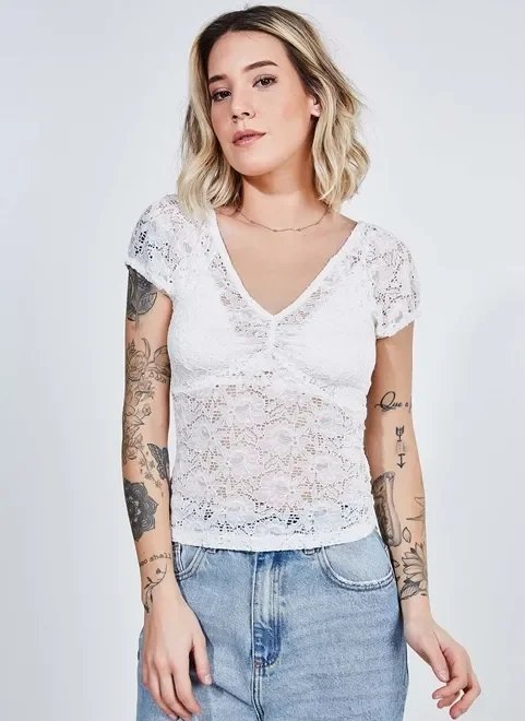 blusa branca em renda gola v blusa branca em renda gola v