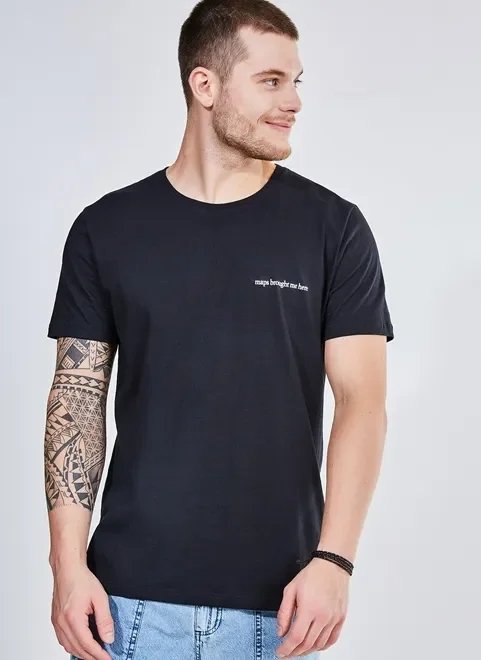 camiseta preta estampa verso mapa camiseta preta estampa verso mapa