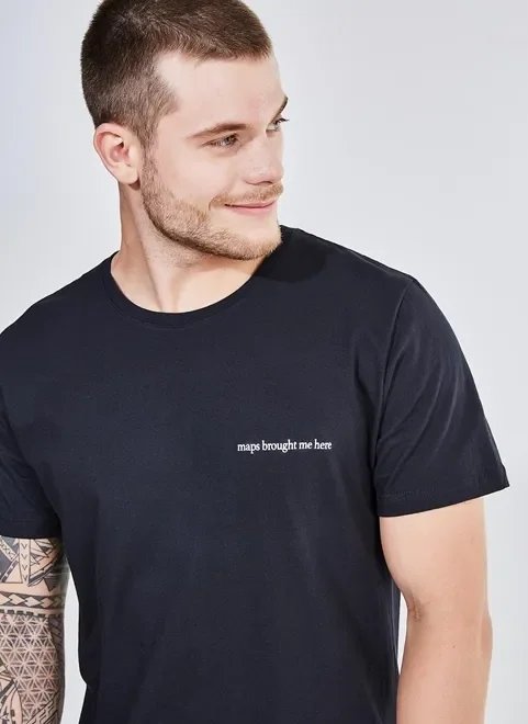 camiseta preta estampa verso mapa camiseta preta estampa verso mapa