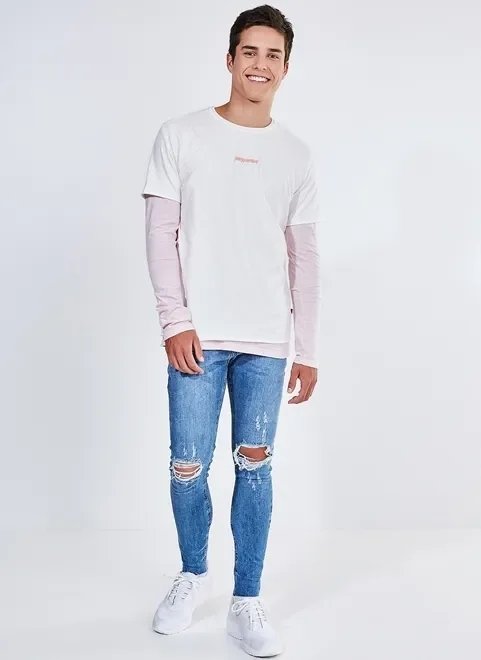 camiseta com lettering neon camiseta com lettering neon