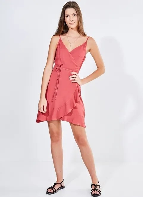 vestido curto transpassado com babado vestido curto transpassado com babado