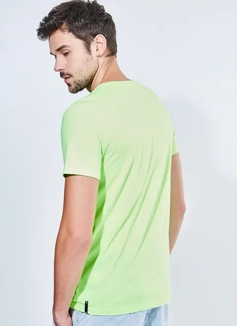 camiseta lettering neon verde camiseta lettering neon verde
