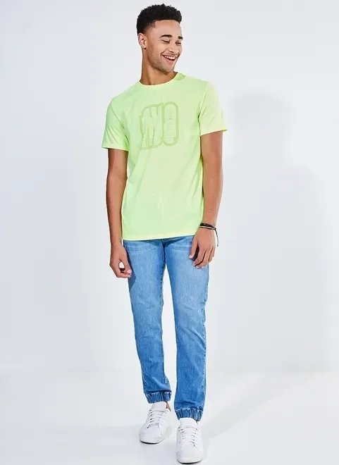 camiseta lettering neon amarelo camiseta lettering neon amarelo