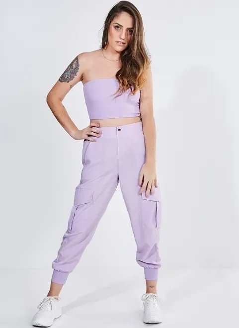 calça jogger com bolsos cargo calça jogger com bolsos cargo
