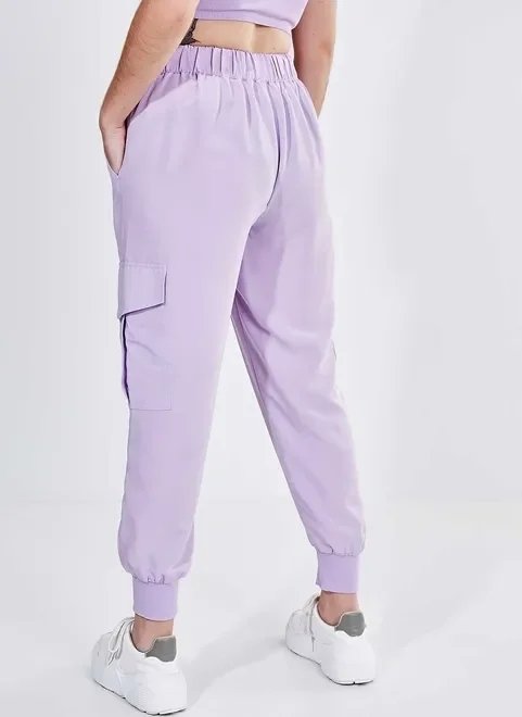 calça jogger com bolsos cargo calça jogger com bolsos cargo