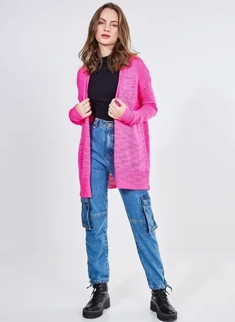 calça jeans mom com bolsos cargo calça jeans mom com bolsos cargo
