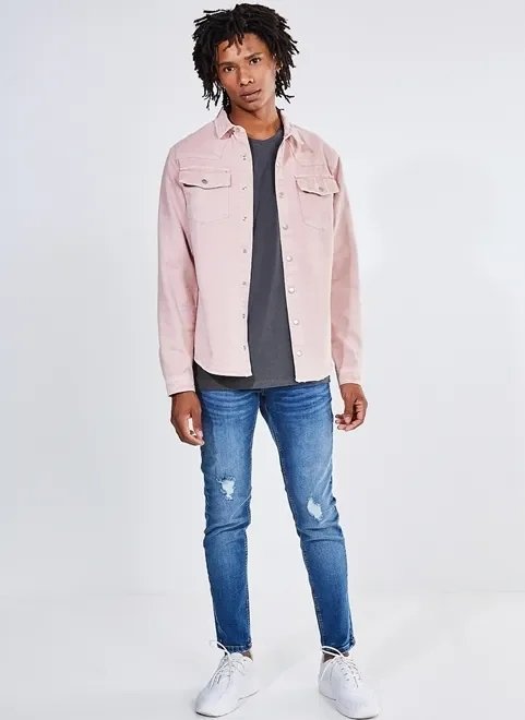 calça jeans skinny masculina com puídos calça jeans skinny masculina com puídos