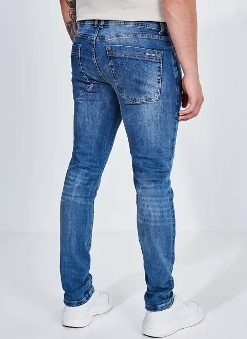 calça skinny em jeans escuro detalhe bolso calça skinny em jeans escuro detalhe bolso