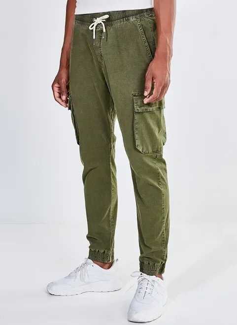 calça jogger em sarja verde calça jogger em sarja verde