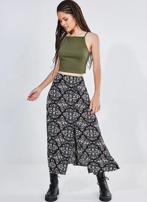 blusa cropped verde militar em malha blusa cropped verde militar em malha