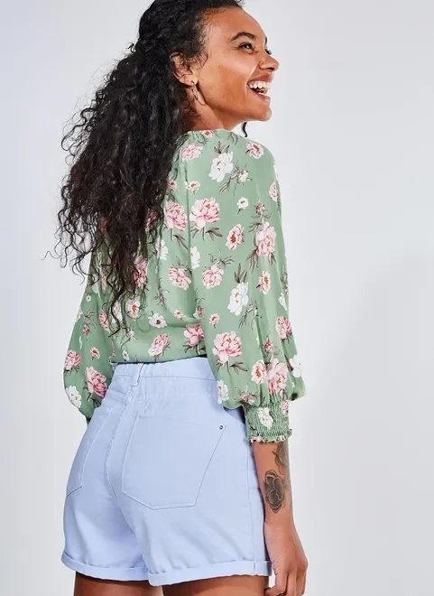 blusa cropped verde estampa floral blusa cropped verde estampa floral