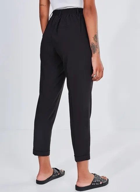 calça em alfaiataria calça em alfaiataria