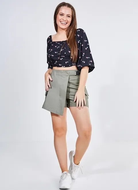 short saia verde militar com fivela short saia verde militar com fivela